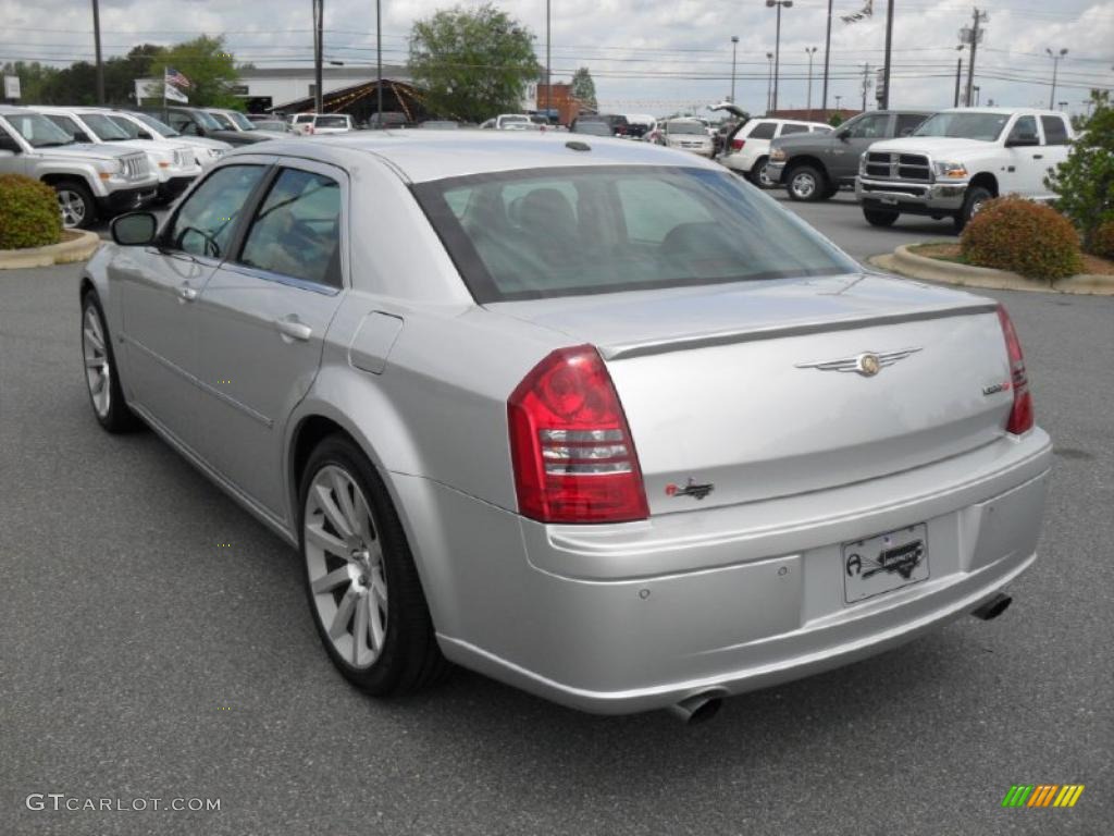 Bright Silver Metallic 2006 Chrysler 300 C SRT8 Exterior Photo #48680465
