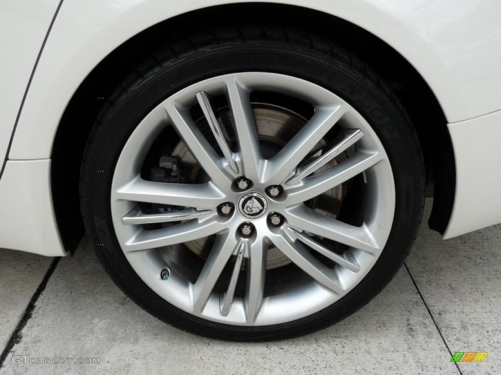 2010 Jaguar XF XF Supercharged Sedan Wheel Photo #48680894