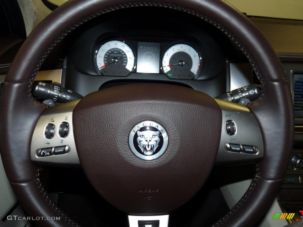 2010 Jaguar XF XF Supercharged Sedan Ivory Steering Wheel Photo #48681143