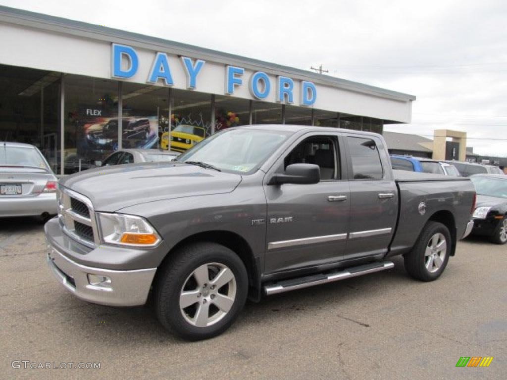 2009 Ram 1500 SLT Quad Cab 4x4 - Mineral Gray Metallic / Dark Slate/Medium Graystone photo #1