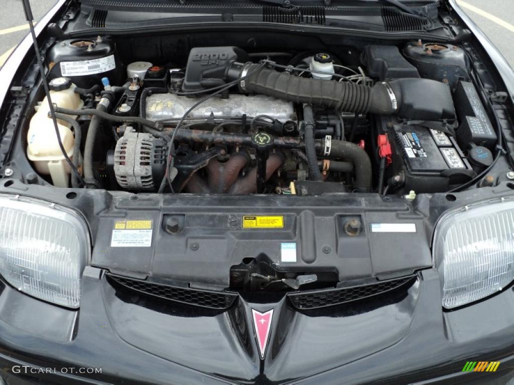 2001 Pontiac Sunfire SE Coupe 2.2 Liter Inline 4 Cylinder Engine Photo #48683369