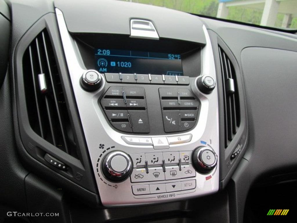 2011 Chevrolet Equinox LT AWD Controls Photo #48684957