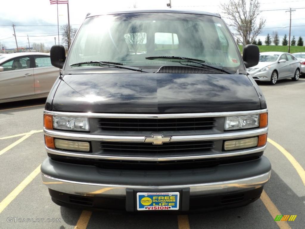 2001 Express 1500 Cargo Van - Onyx Black / Dark Pewter photo #12