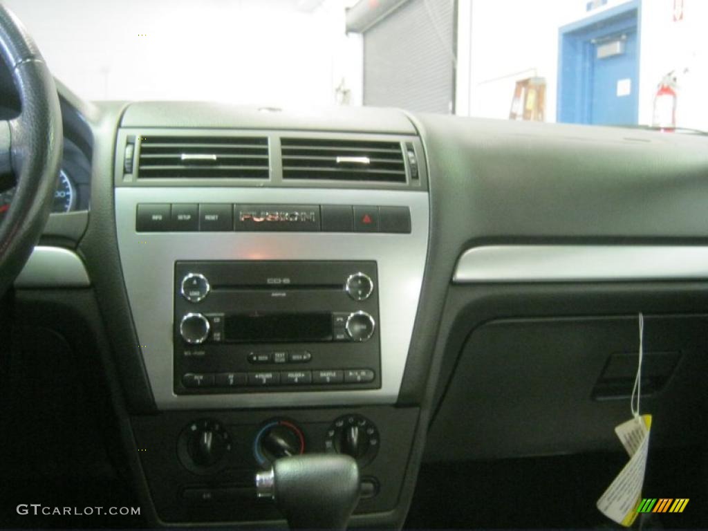 2009 Sable Premier Sedan - Sangria Red Metallic / Charcoal Black photo #21