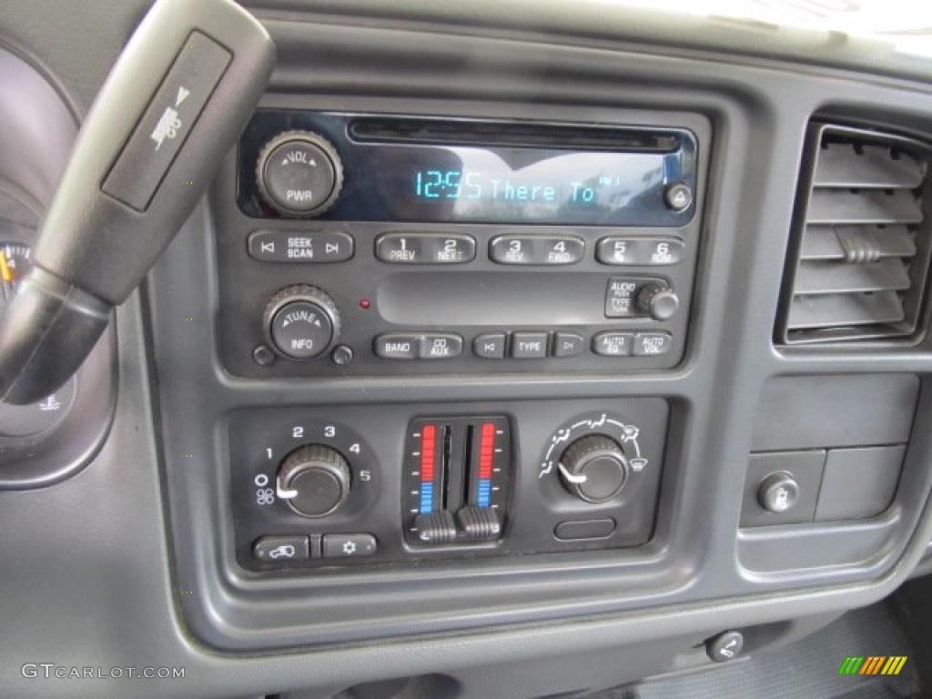 2007 GMC Sierra 1500 Classic SL Regular Cab 4x4 Controls Photos