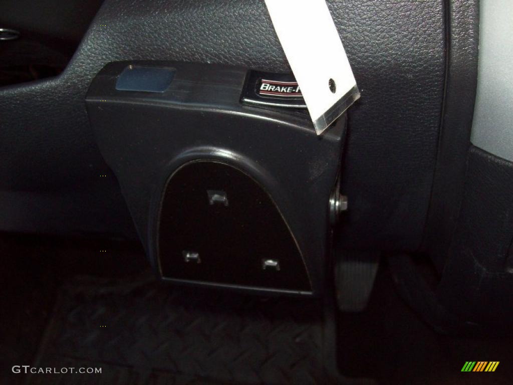 2009 Ram 1500 SLT Quad Cab 4x4 - Bright Silver Metallic / Dark Slate/Medium Graystone photo #28