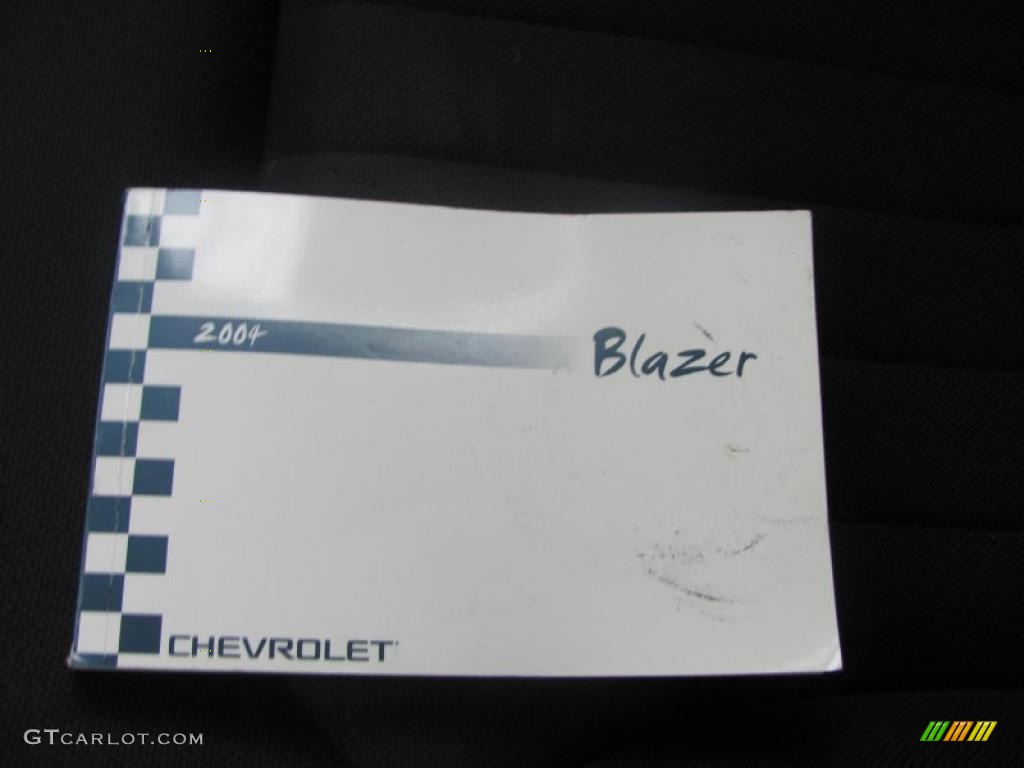 2004 Chevrolet Blazer LS 4x4 Books/Manuals Photo #48695079