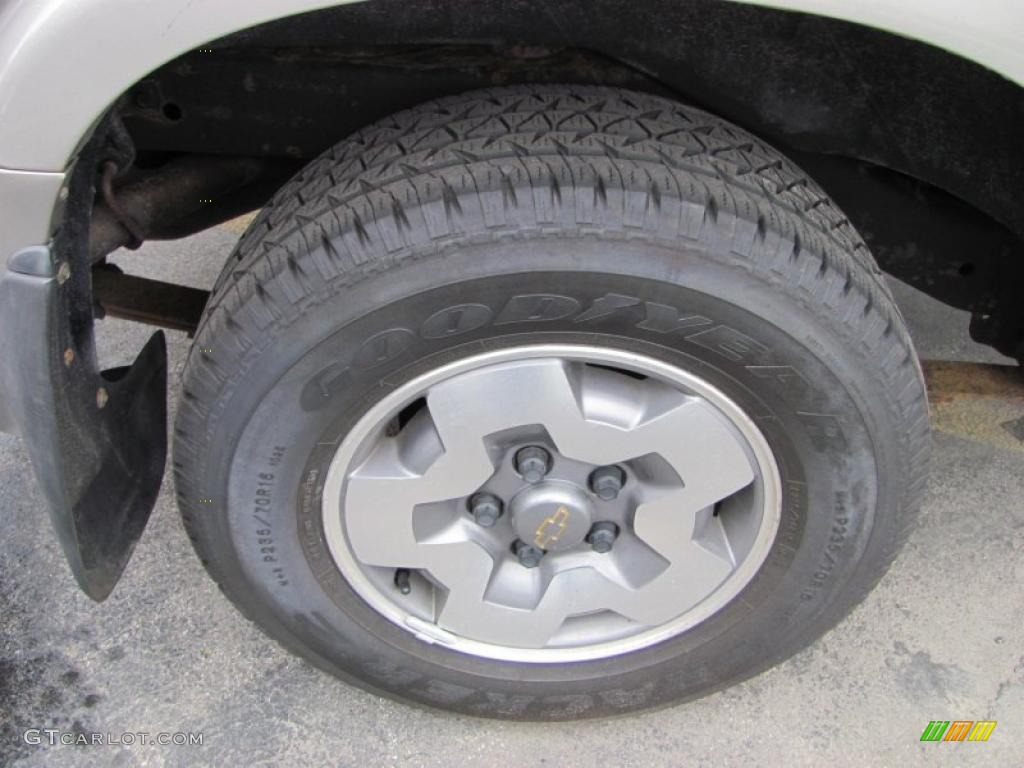 2004 Chevrolet Blazer LS 4x4 Wheel Photo #48695223