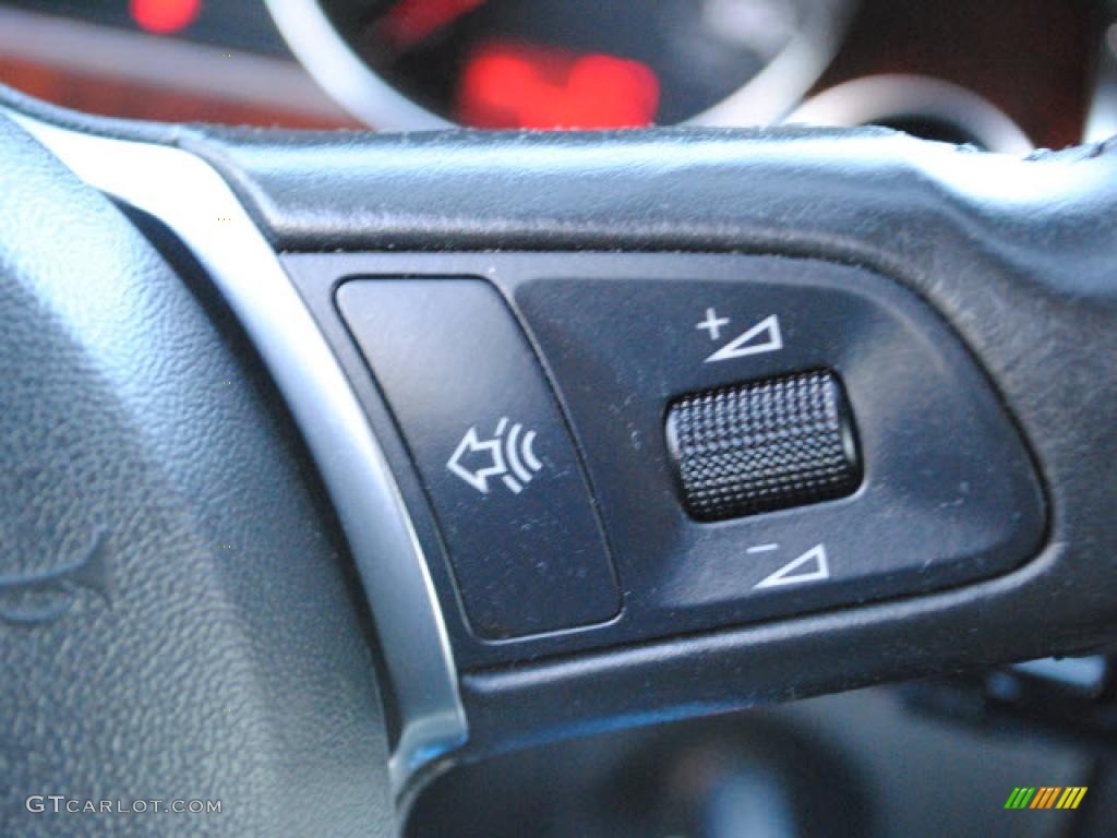 2005 Audi A8 L 4.2 quattro Controls Photo #48695742