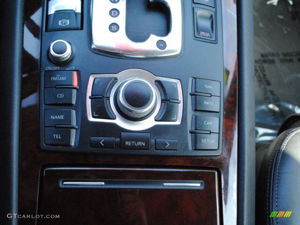 2005 Audi A8 L 4.2 quattro Controls Photo #48695814