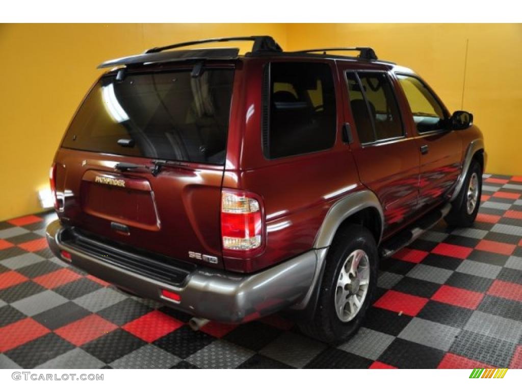 2001 Pathfinder SE 4x4 - Burnt Cherry Red Pearl / Charcoal photo #4