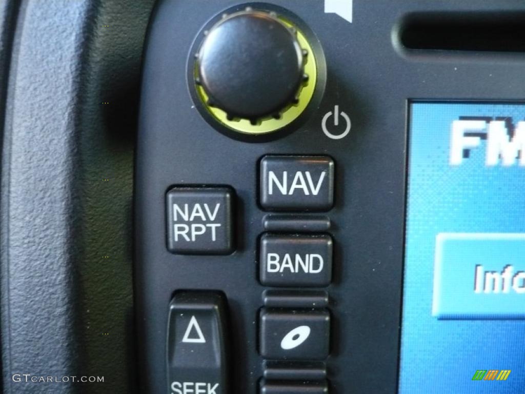 2008 Chevrolet TrailBlazer SS 4x4 Controls Photo #48698746