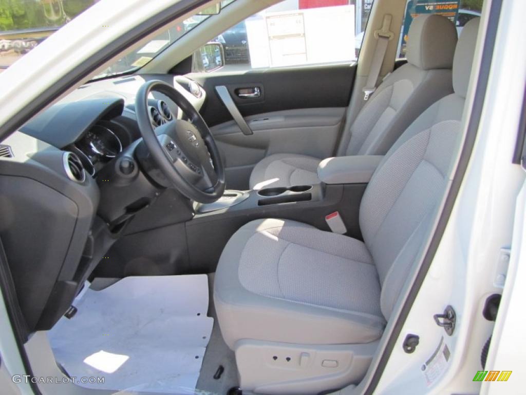 2011 Rogue SV - Pearl White / Gray photo #10