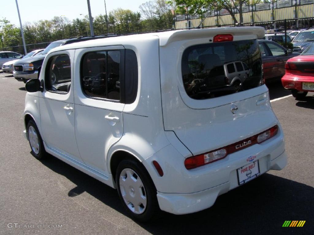 White Pearl 2009 Nissan Cube 1.8 S Exterior Photo #48702724