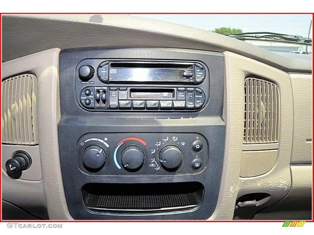 2005 Dodge Ram 3500 SLT Quad Cab Dually Controls Photo #48704398