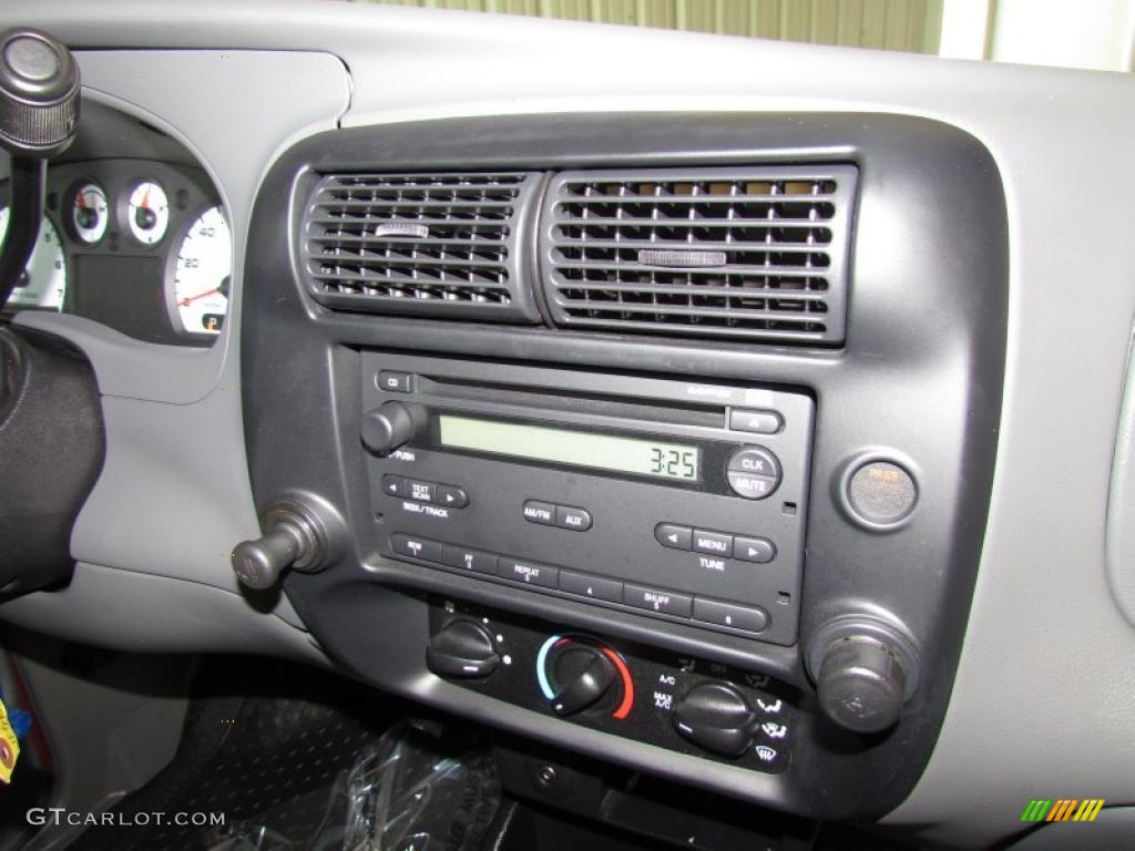 2008 Ford Ranger Sport SuperCab Controls Photo #48705625