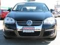 Black - Jetta SE Sedan Photo No. 2