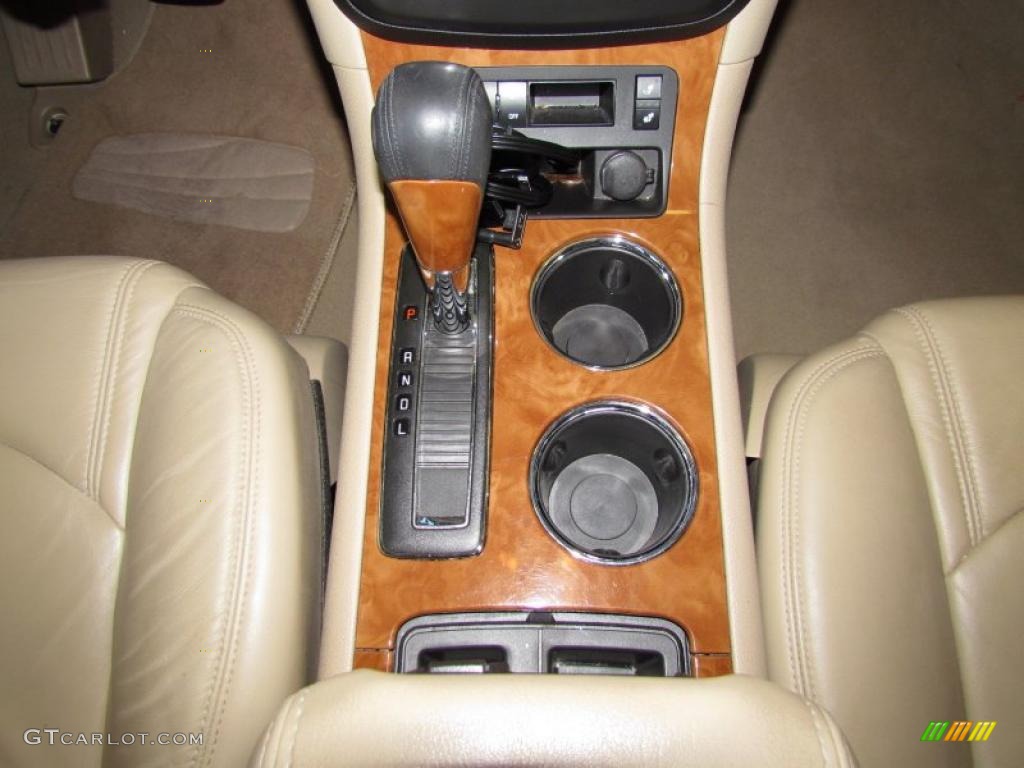 2007 Saturn Outlook XR Transmission Photos