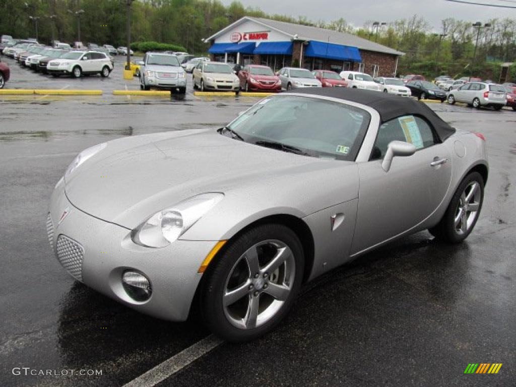 Cool Silver 2007 Pontiac Solstice Roadster Exterior Photo #48708040