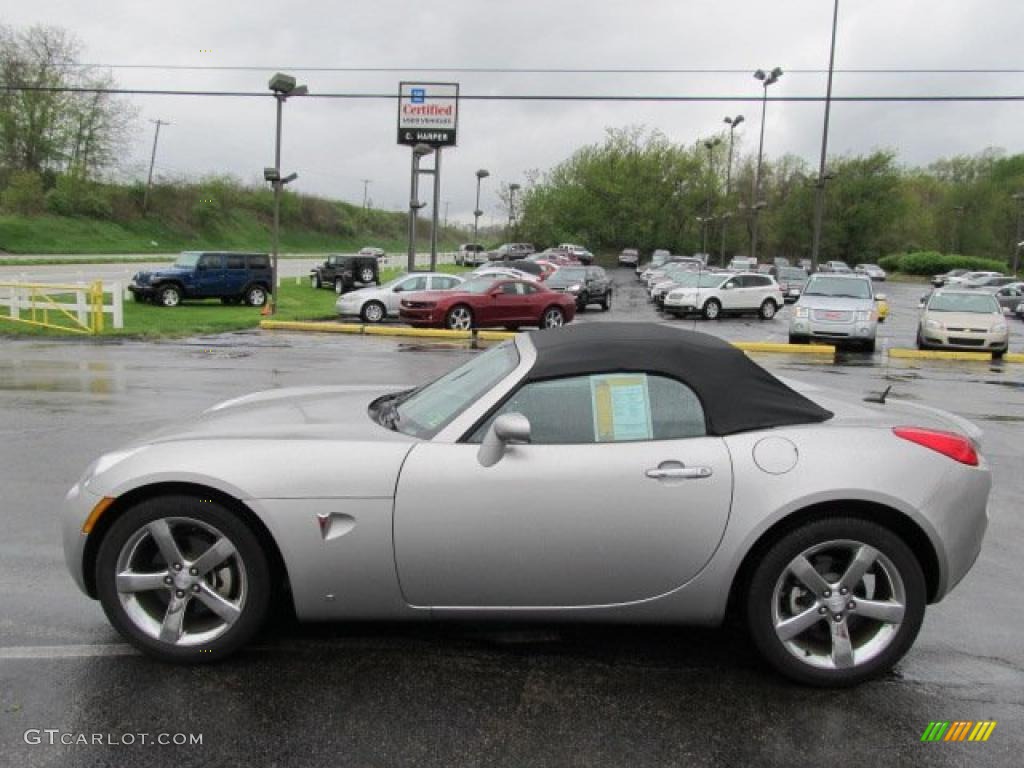 Cool Silver 2007 Pontiac Solstice Roadster Exterior Photo #48708052