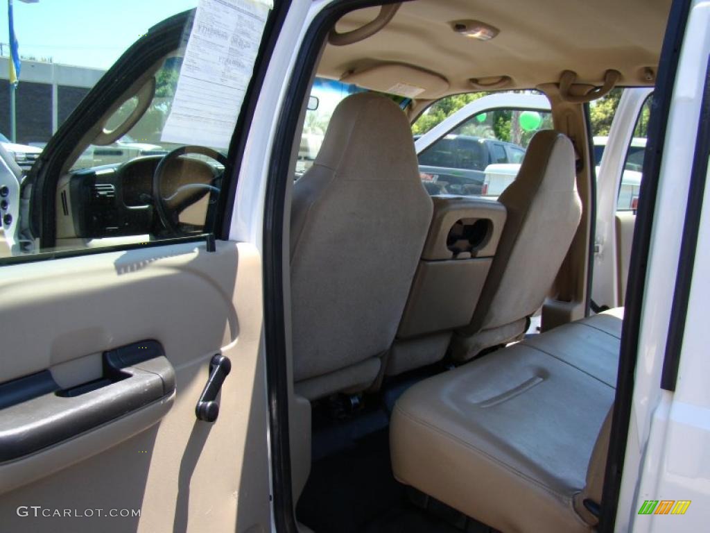 2006 F350 Super Duty XL Crew Cab - Oxford White / Tan photo #11