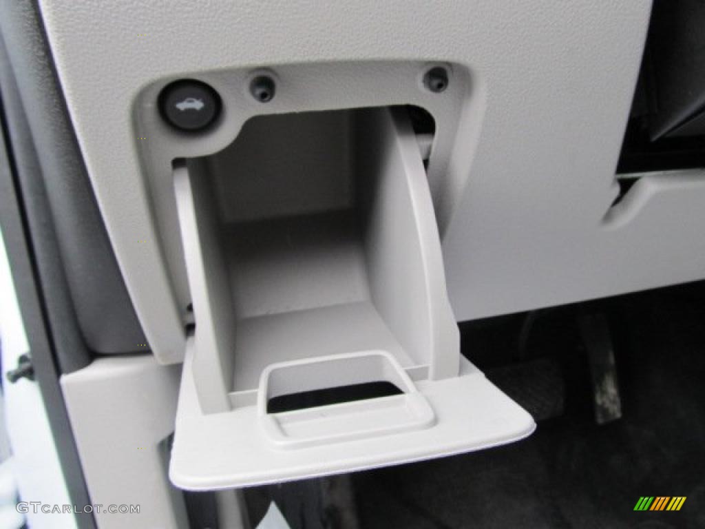 2010 Cobalt LS Sedan - Summit White / Gray photo #14