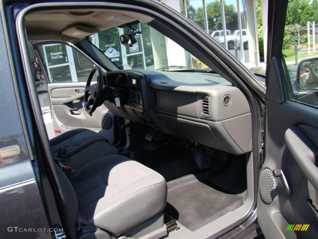 2004 Silverado 1500 Regular Cab - Dark Gray Metallic / Dark Charcoal photo #12