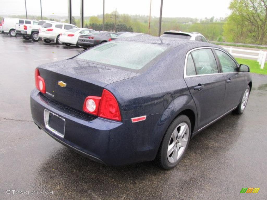 2010 Malibu LT Sedan - Imperial Blue Metallic / Titanium photo #9