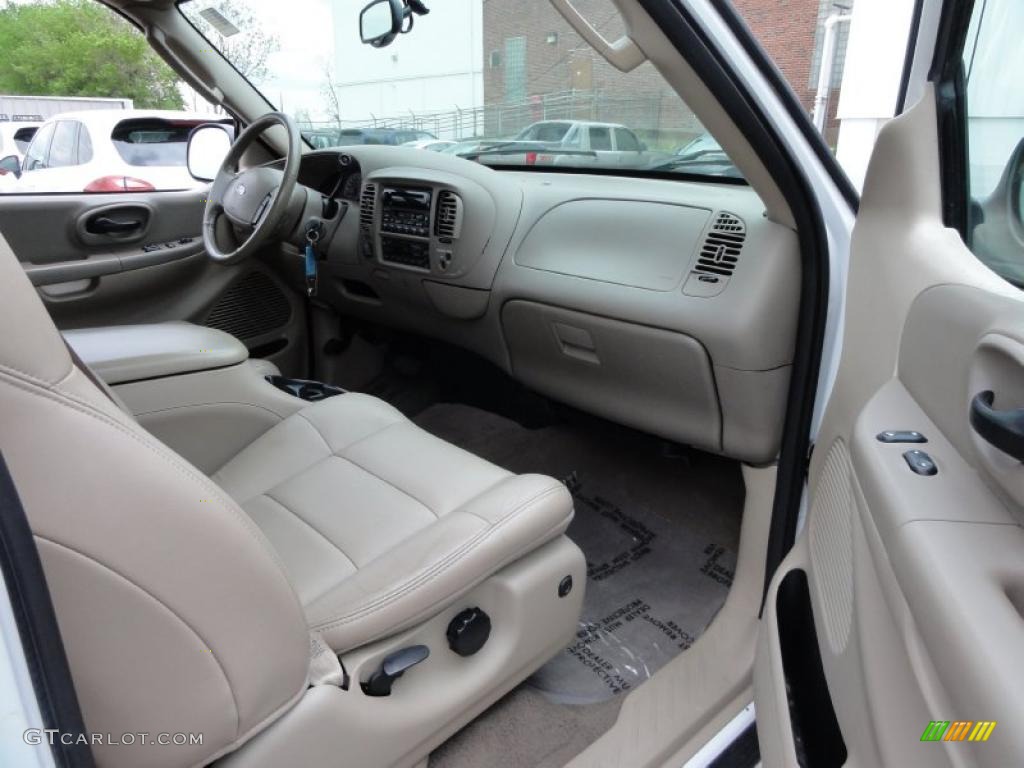 2003 Ford F150 Lariat SuperCab 4x4 interior Photo #48711178