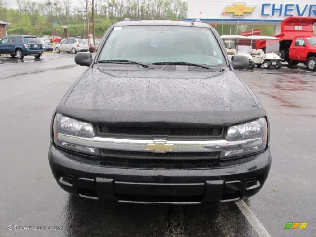 2007 TrailBlazer LS 4x4 - Black / Light Gray photo #4