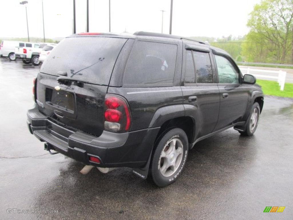 2007 TrailBlazer LS 4x4 - Black / Light Gray photo #9