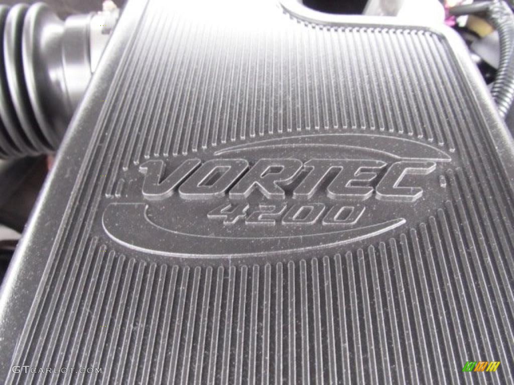 2007 TrailBlazer LS 4x4 - Black / Light Gray photo #11