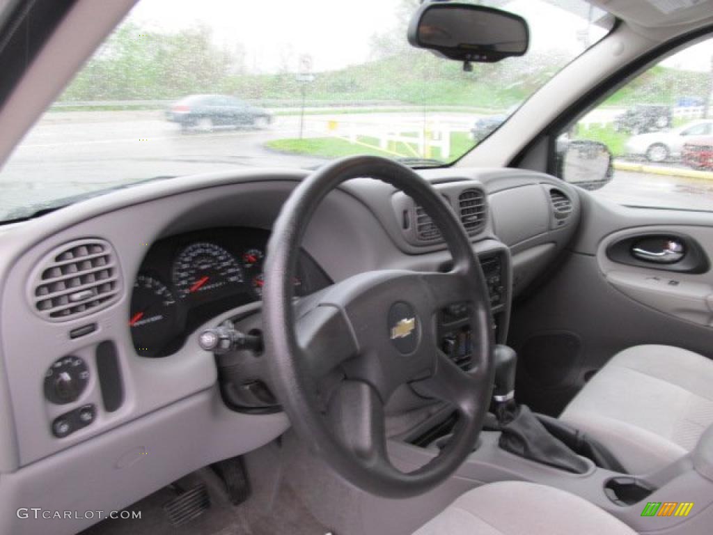 2007 TrailBlazer LS 4x4 - Black / Light Gray photo #13