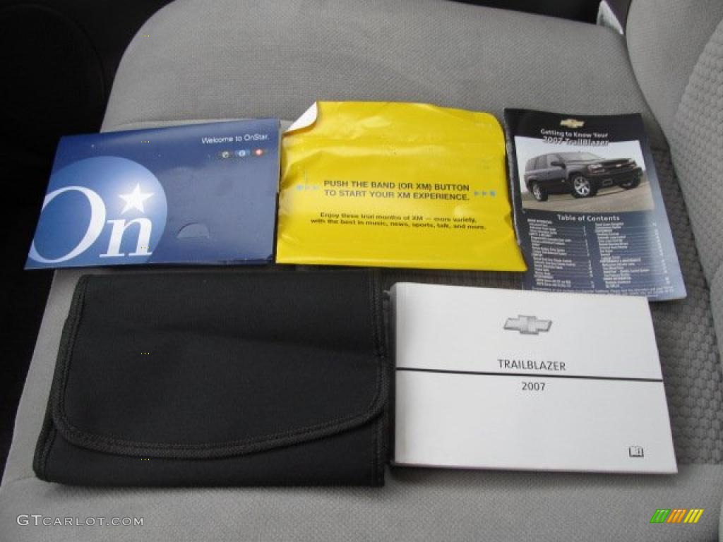 2007 TrailBlazer LS 4x4 - Black / Light Gray photo #22