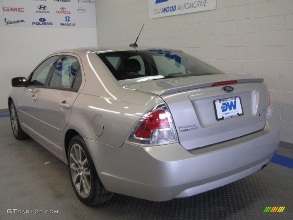 2008 Fusion SE - Brilliant Silver Metallic / Charcoal Black photo #3