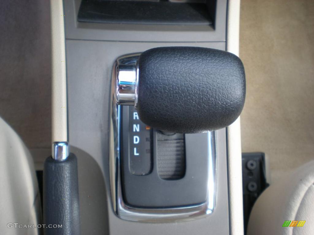 2008 Fusion S - Black Ebony / Camel photo #16