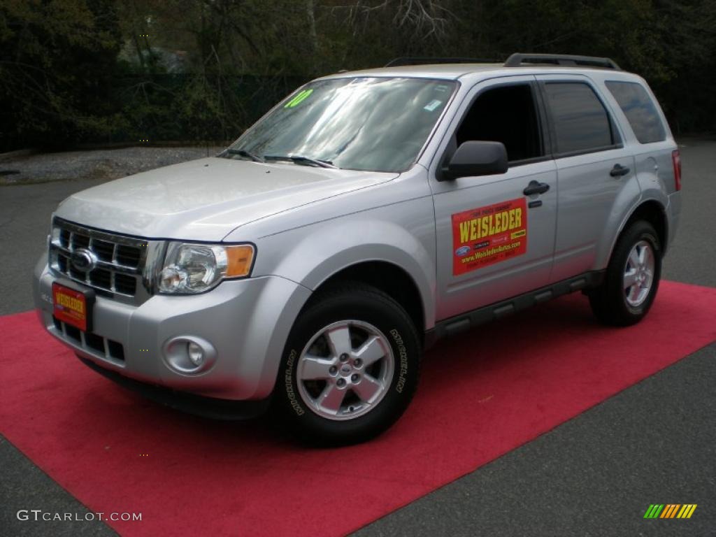 2010 Escape XLT V6 4WD - Ingot Silver Metallic / Charcoal Black photo #1