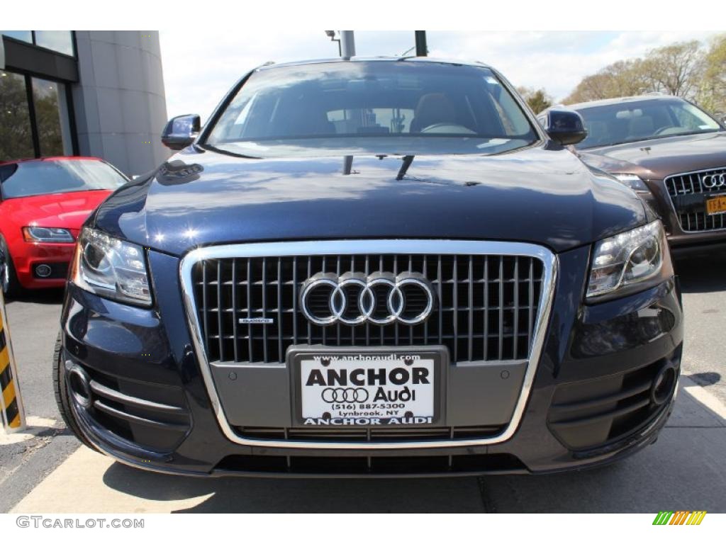 2011 Q5 2.0T quattro - Deep Sea Blue Pearl Effect / Cinnamon Brown photo #2