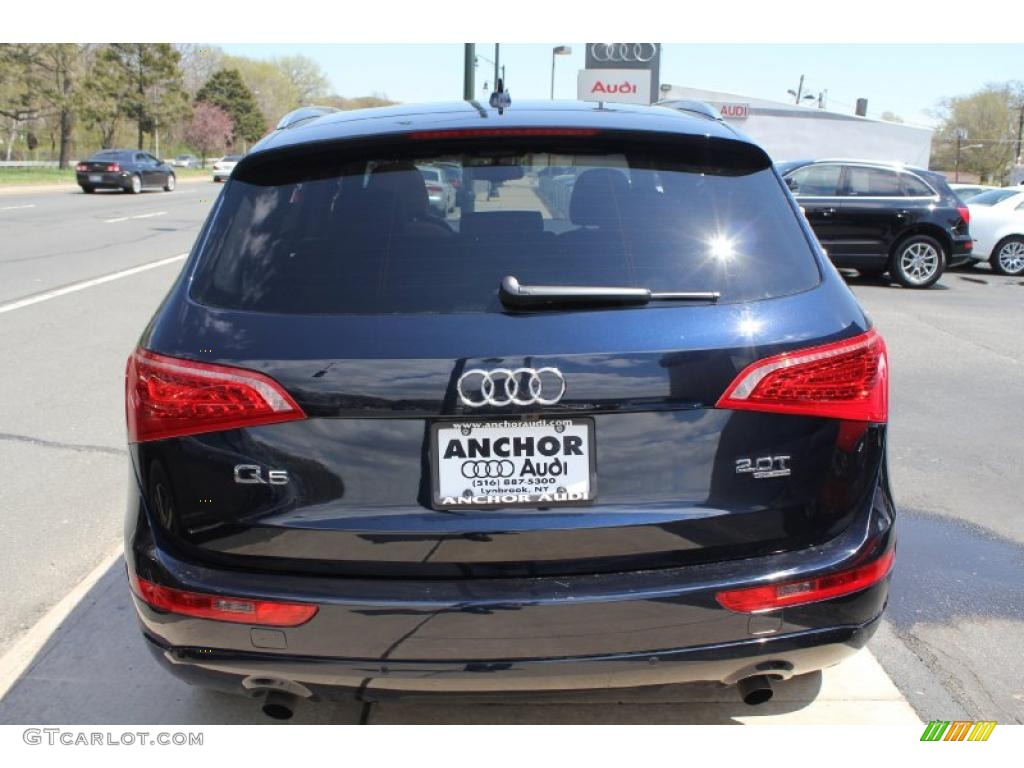 2011 Q5 2.0T quattro - Deep Sea Blue Pearl Effect / Cinnamon Brown photo #4