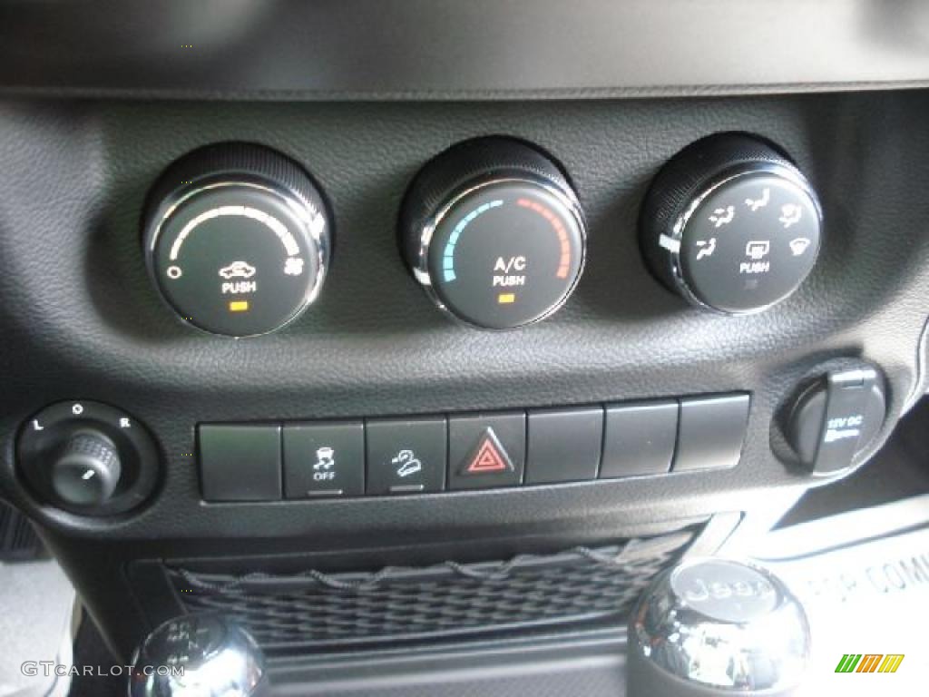 2011 Wrangler Sport S 4x4 - Mango Tango Pearl / Black photo #16