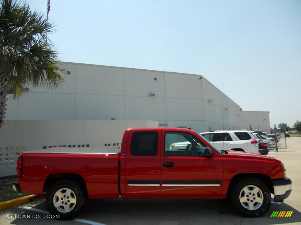 2005 Silverado 1500 LS Extended Cab - Victory Red / Dark Charcoal photo #8