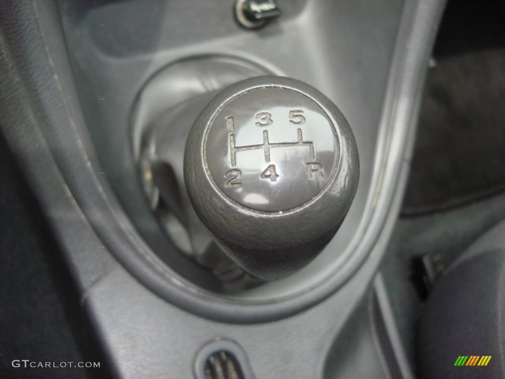 2004 Ford Mustang V6 Coupe 5 Speed Manual Transmission Photo #48717910