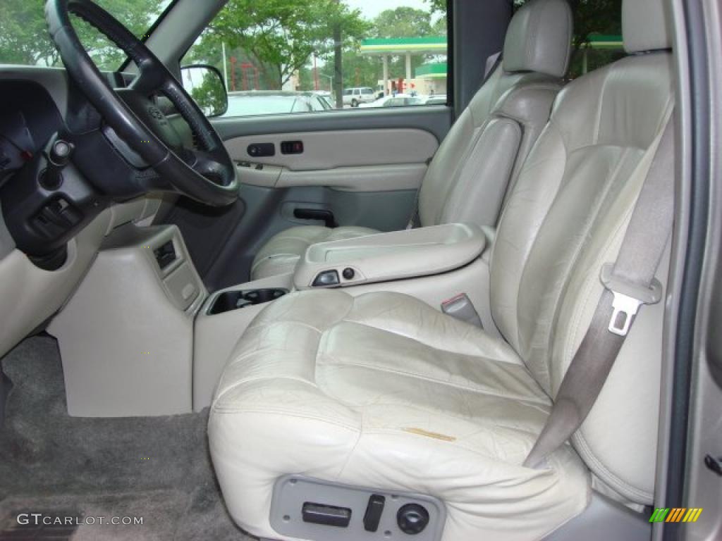 Tan Interior 2001 Chevrolet Suburban 1500 LT 4x4 Photo #48718048