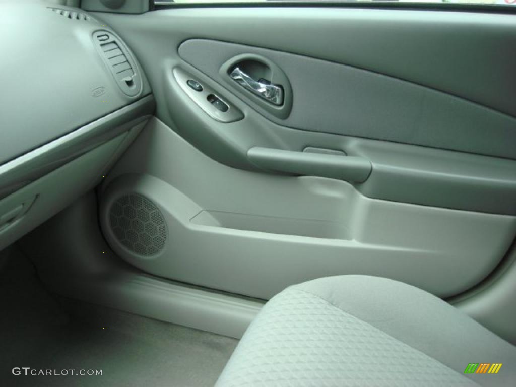 2008 Malibu Classic LS Sedan - White / Titanium Gray photo #16