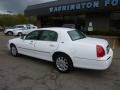 2010 Vibrant White Lincoln Town Car Signature Limited  photo #2