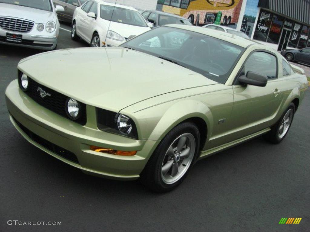 2006 Mustang GT Premium Coupe - Legend Lime Metallic / Dark Charcoal photo #7