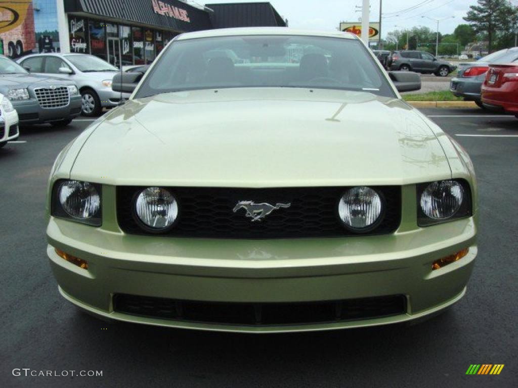 2006 Mustang GT Premium Coupe - Legend Lime Metallic / Dark Charcoal photo #8