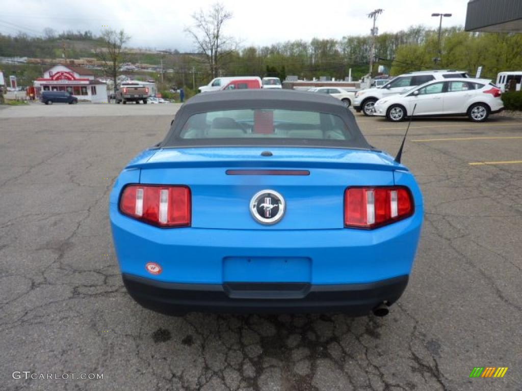 2010 Mustang V6 Premium Convertible - Grabber Blue / Stone photo #3