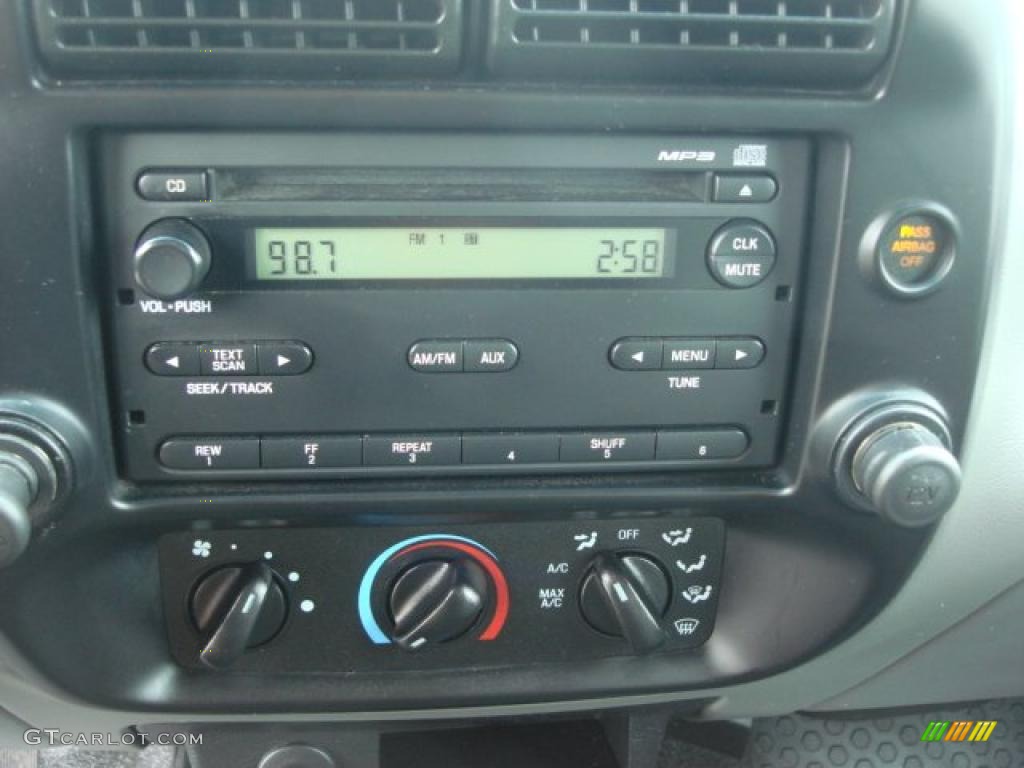 2008 Ford Ranger Sport SuperCab Controls Photo #48722861