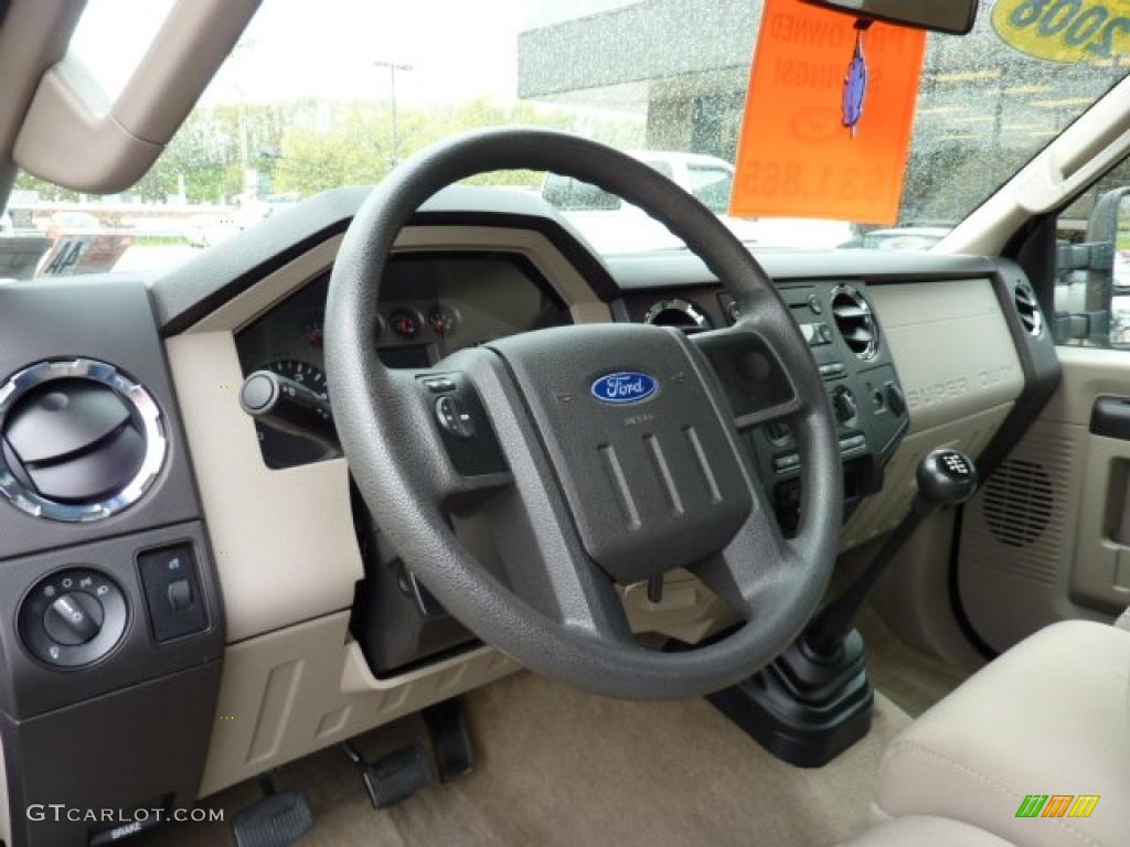 Medium Stone Interior 2008 Ford F350 Super Duty XLT SuperCab 4x4 Photo #48724037